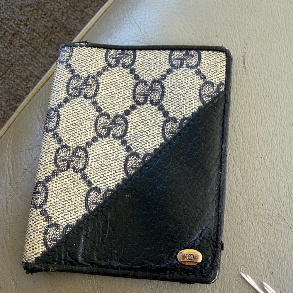 Vintage Gucci Black and Cream Monogram Card Holder